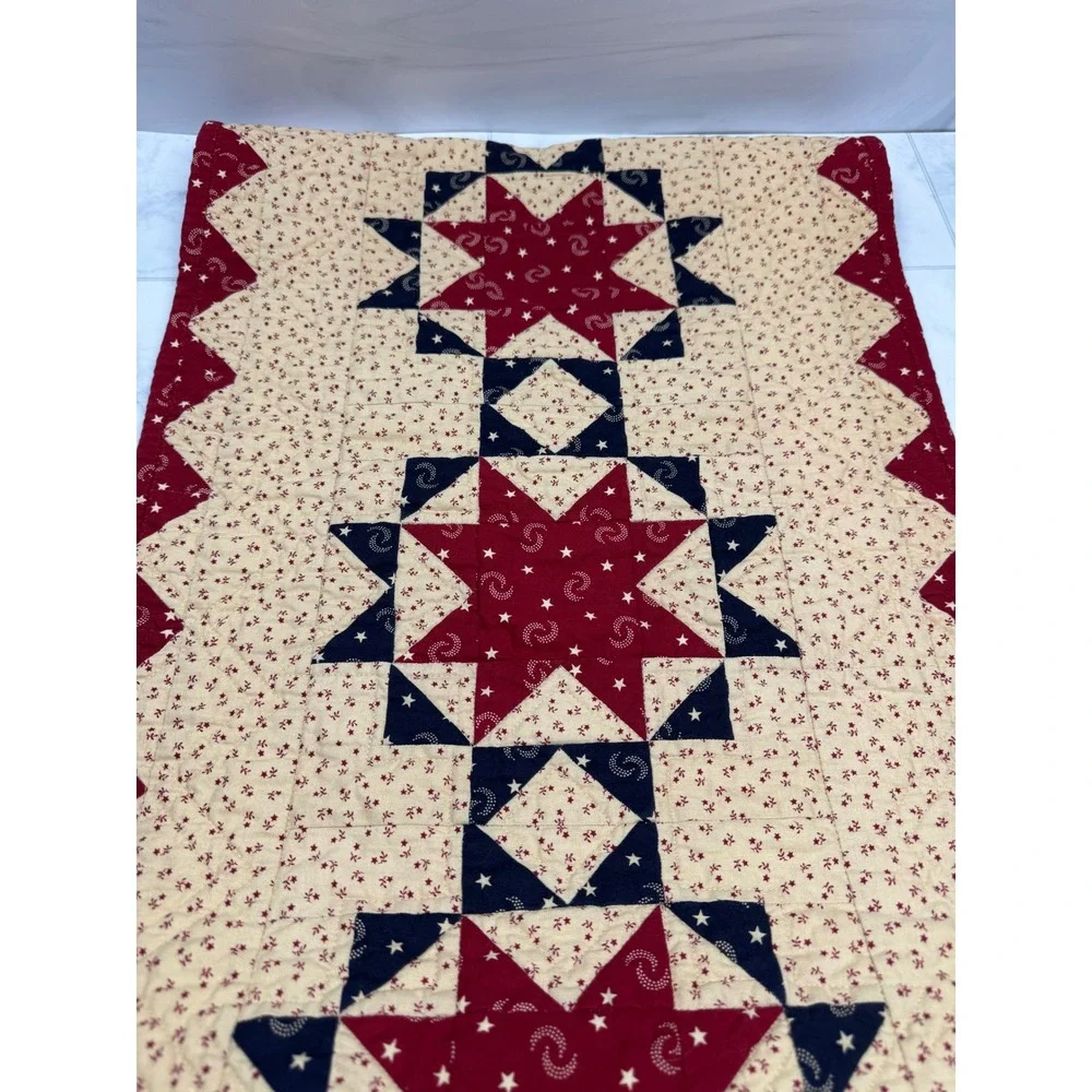VTG 2002 Quilted Table Runner Americana Star Patchwork Red Navy Cream 81x16.5